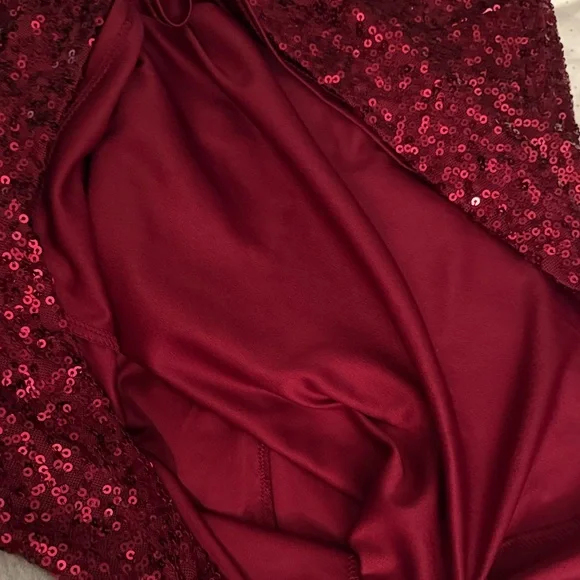 Jessica Howard Sparkling Burgundy Sequin Dress - Picture 7 of 7